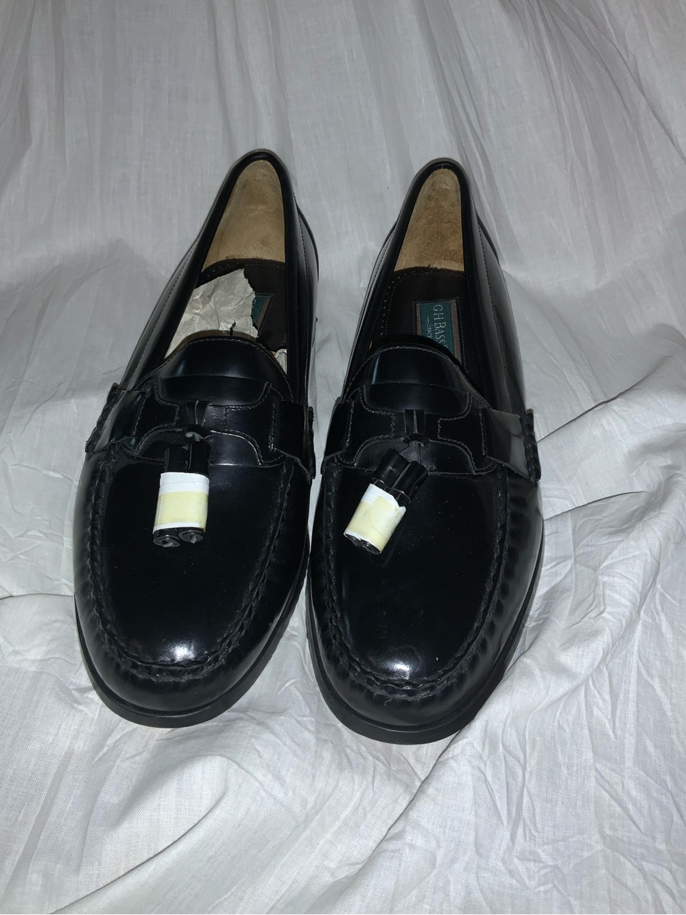 New G.H. Bass & co Clark tassel leather loafers. Never worn without box. Sz. 10M